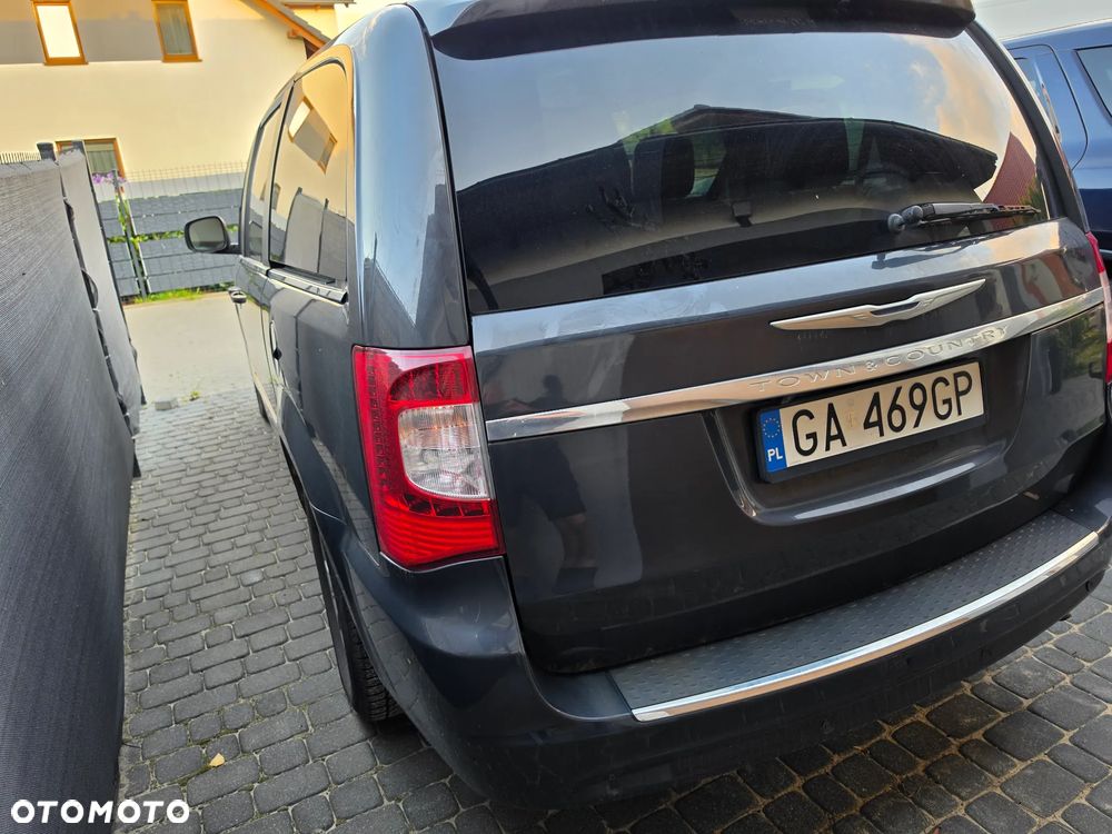 Chrysler Town & Country 3.6 Touring - 6