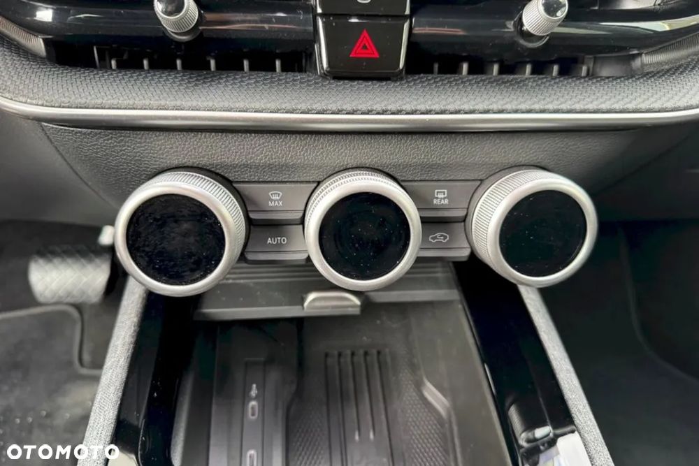 Skoda Superb 2.0 TSI Drive DSG - 13