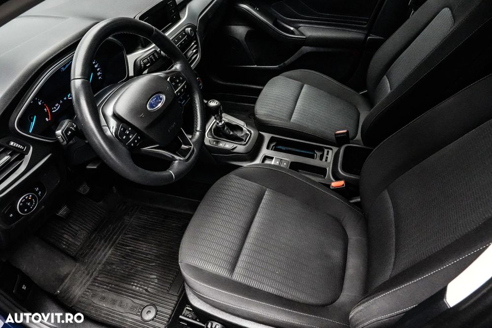 Ford Focus 1.0 EcoBoost Titanium Business - 11