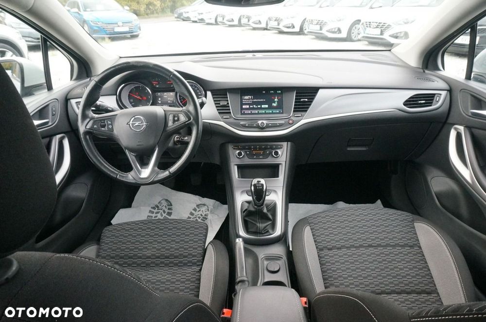 Opel Astra - 10