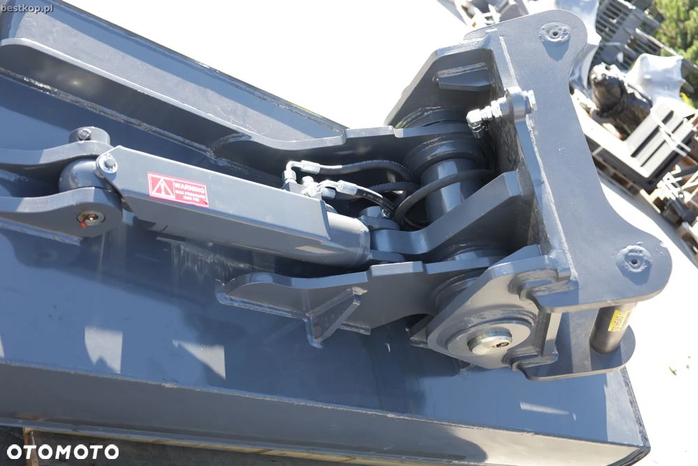 S60 Łyżka skarpowa hydrauliczna Strickland S60 0.8m3 200cm - 18