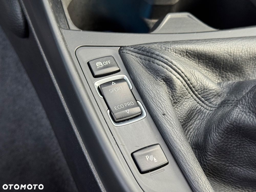 BMW Seria 1 120d BluePerformance Sport Line - 19