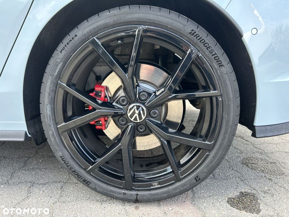 Volkswagen Golf - 12