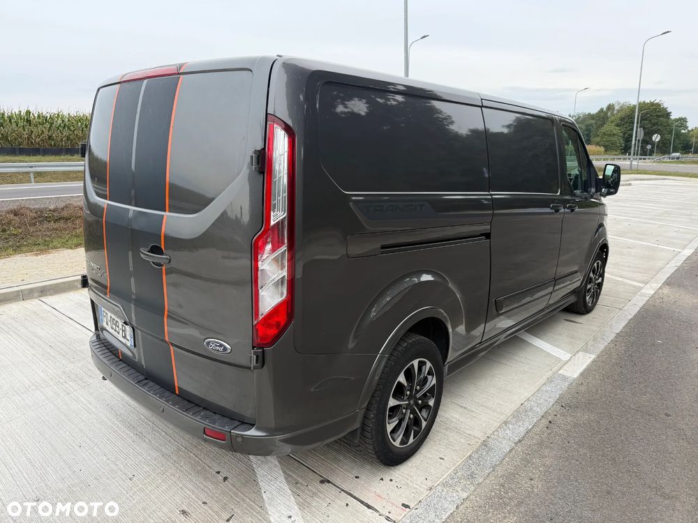 Ford TRANSIT CUSTOM - 4