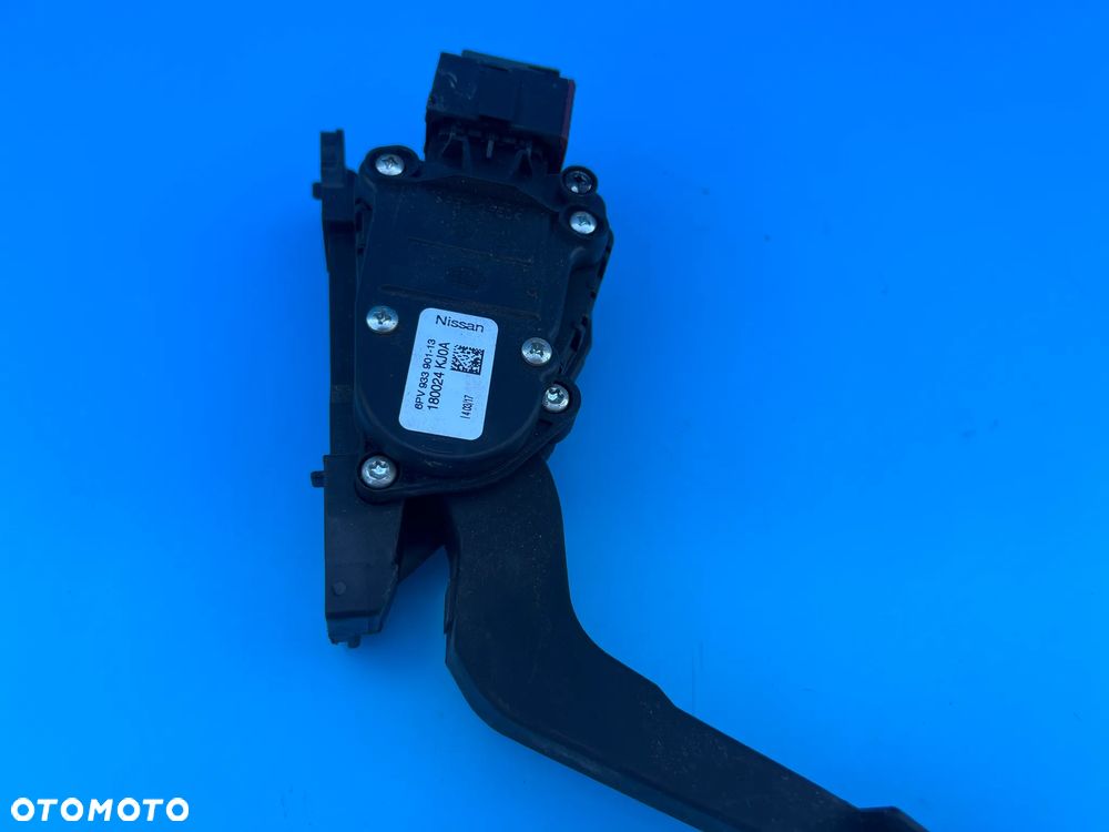 POTENCJOMETR PEDAŁ GAZU NISSAN NAVARA D23 180024KJ0A - 2