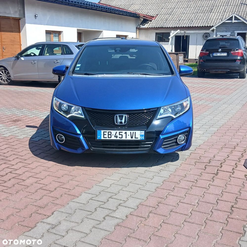Honda Civic 1.6 i-DTEC Executive Black Edition - 3