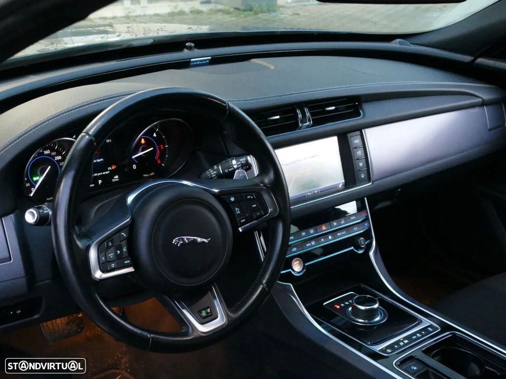 Jaguar XF Sportbrake 2.0 D R-Sport Aut. - 25