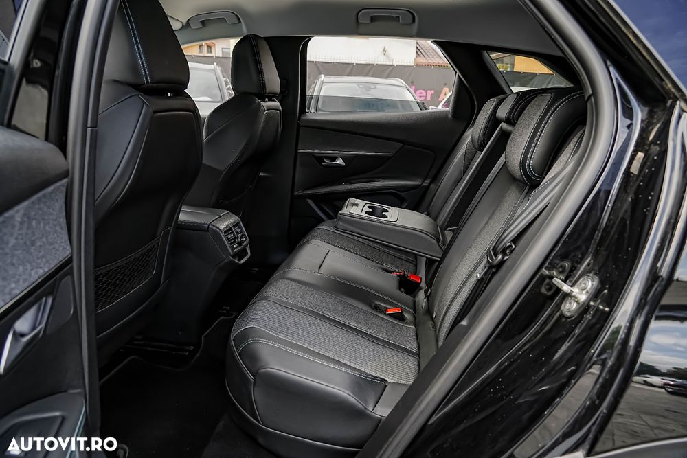 Peugeot 3008 Hybrid 225 e-EAT8 Allure Pack - 17