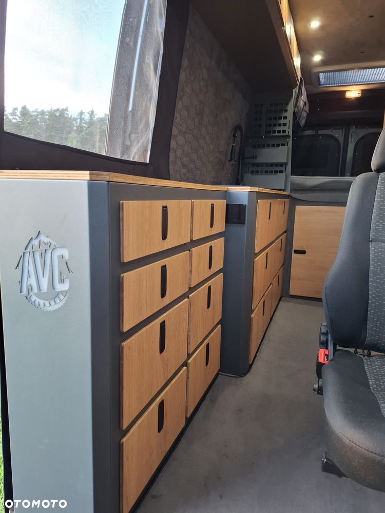 Mercedes-Benz SPRINTER - 8