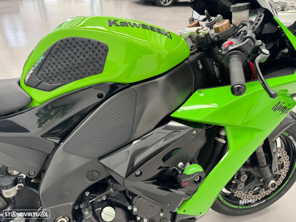 Kawasaki Ninja ZX-10R - 12