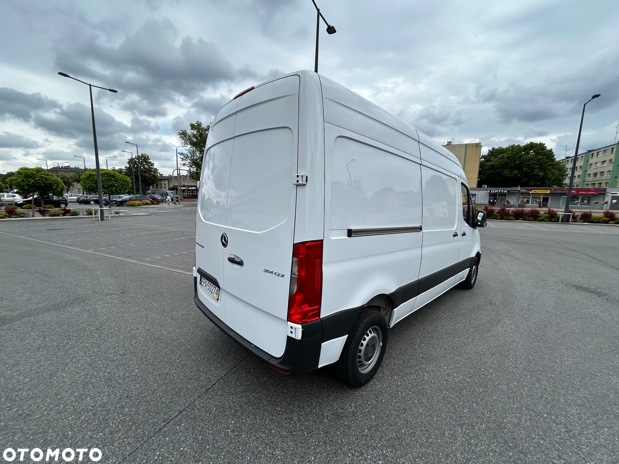 Mercedes-Benz Sprinter - 24