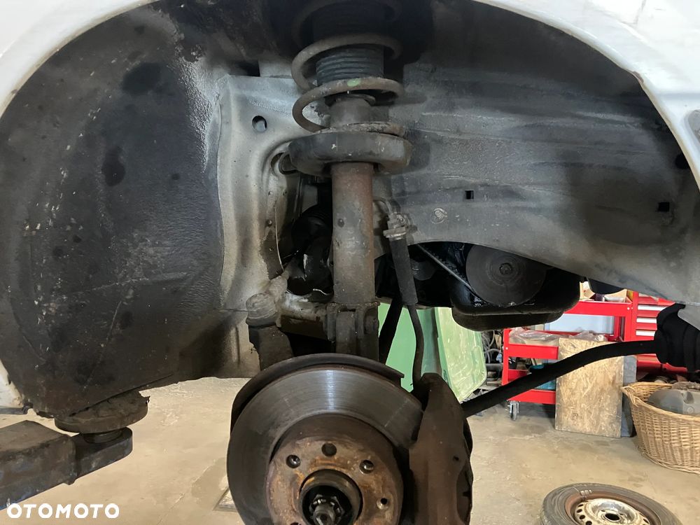 Opel Corsa - 16