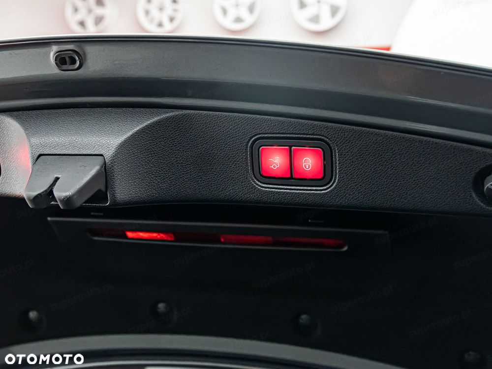 Mercedes-Benz Klasa E - 30