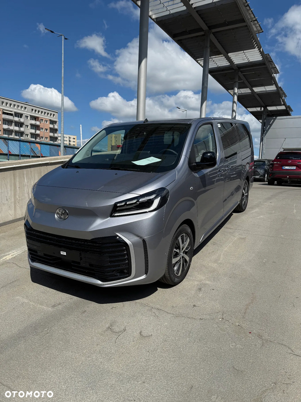 Toyota Proace Verso 2.0 D4-D Long Family