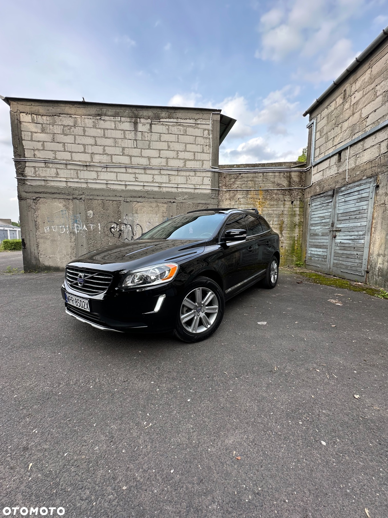 Volvo XC 60 T6 AWD Drive-E Momentum - 2