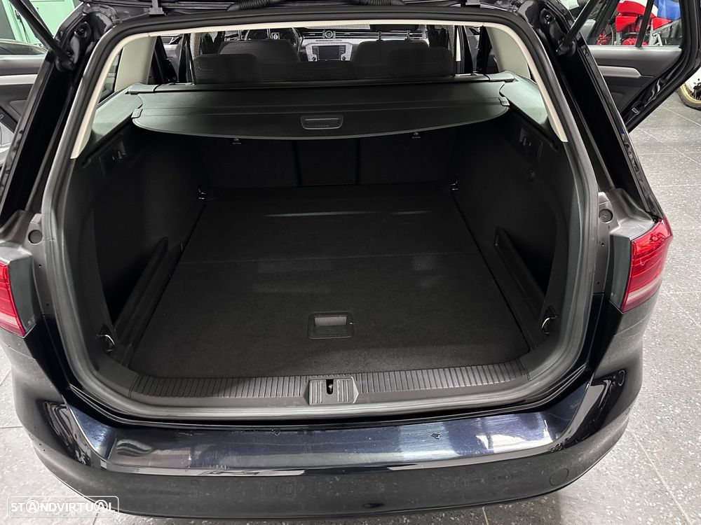 VW Passat Variant 2.0 TDi Confortline DSG - 20