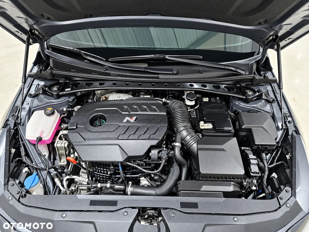 Hyundai Elantra - 18