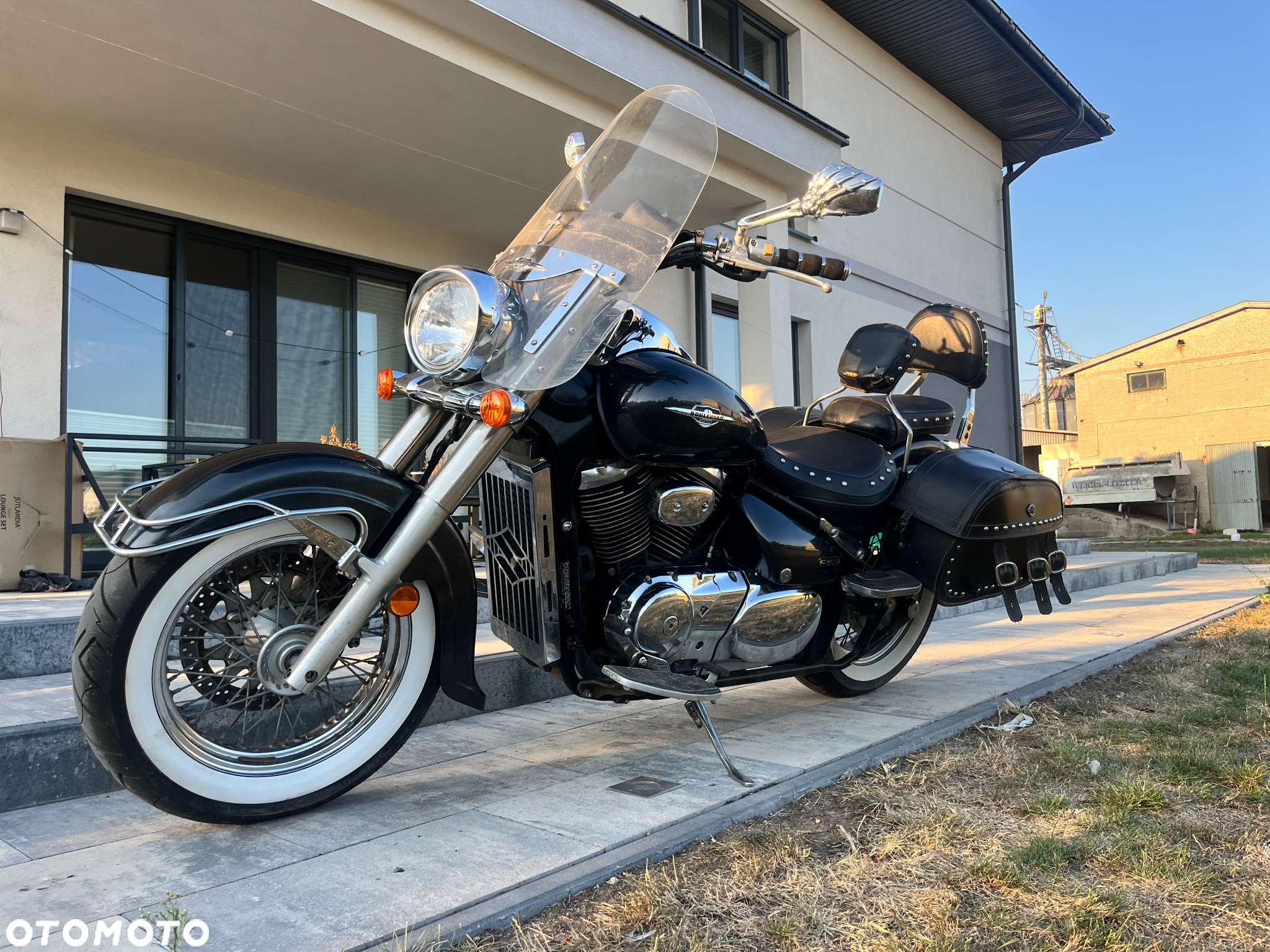 Suzuki Boulevard - 18