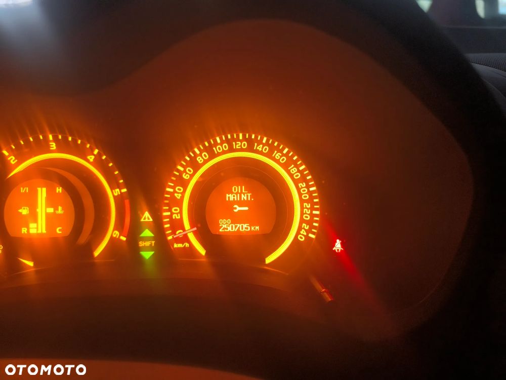 Toyota Auris 2.0 D-4D Sol - 10