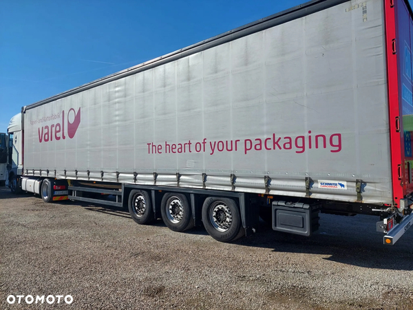 Schmitz Cargobull SCB S3T Varios Półmega Dach podnoszony, Oś Podnoszona