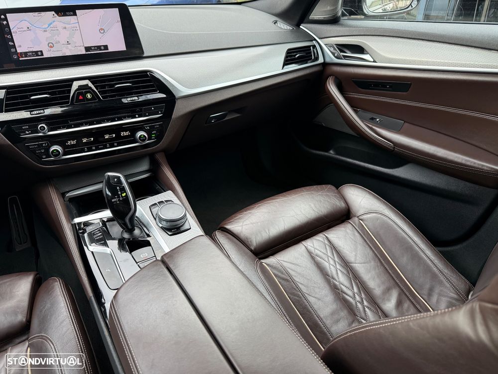 BMW 520 d Pack M Auto - 19