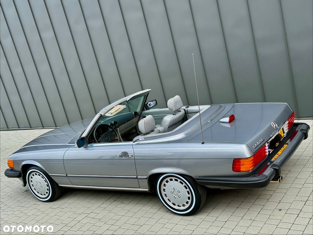 Mercedes-Benz SL - 22