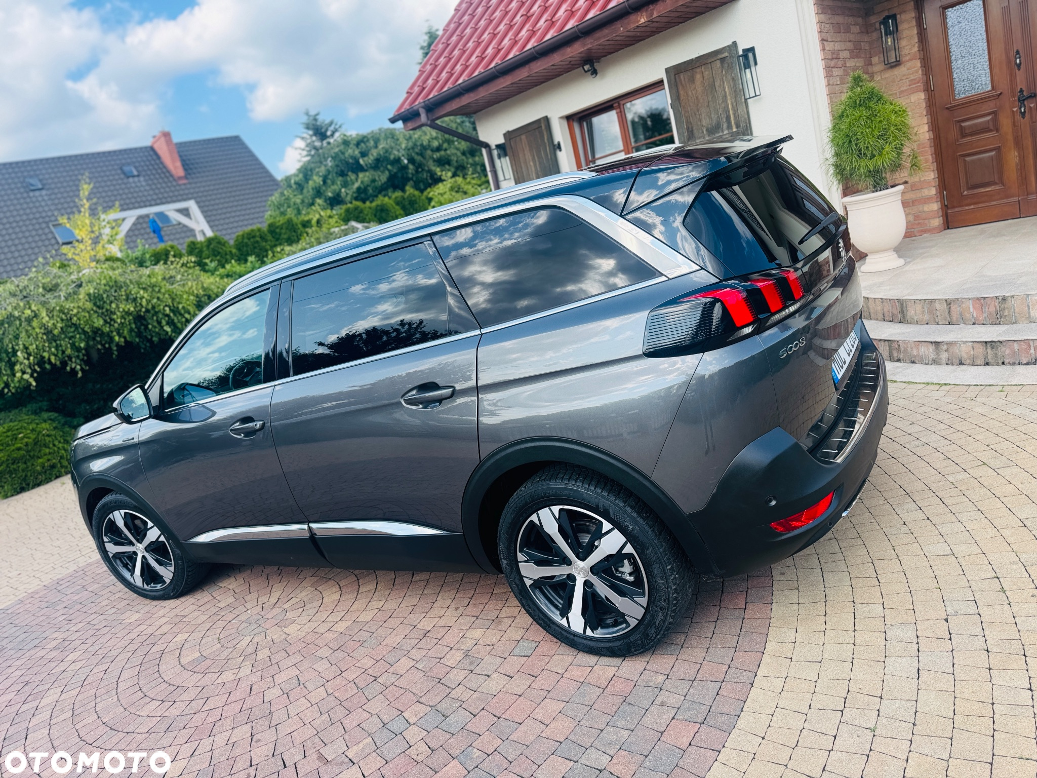 Peugeot 5008 1.6 BlueHDI Allure S&S EAT6 - 22