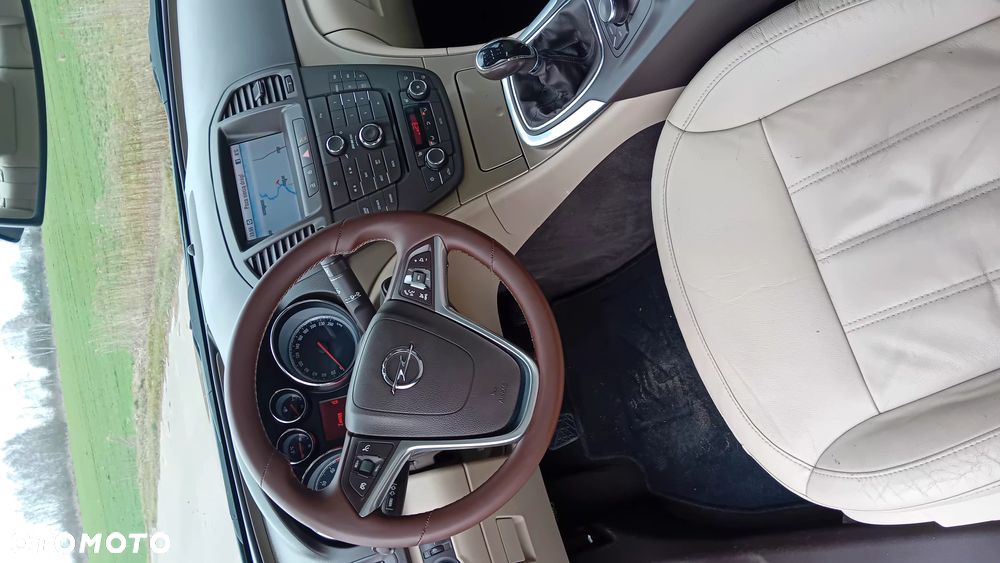 Opel Insignia 1.8 Innovation - 27