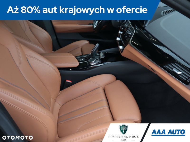 BMW 6GT - 11