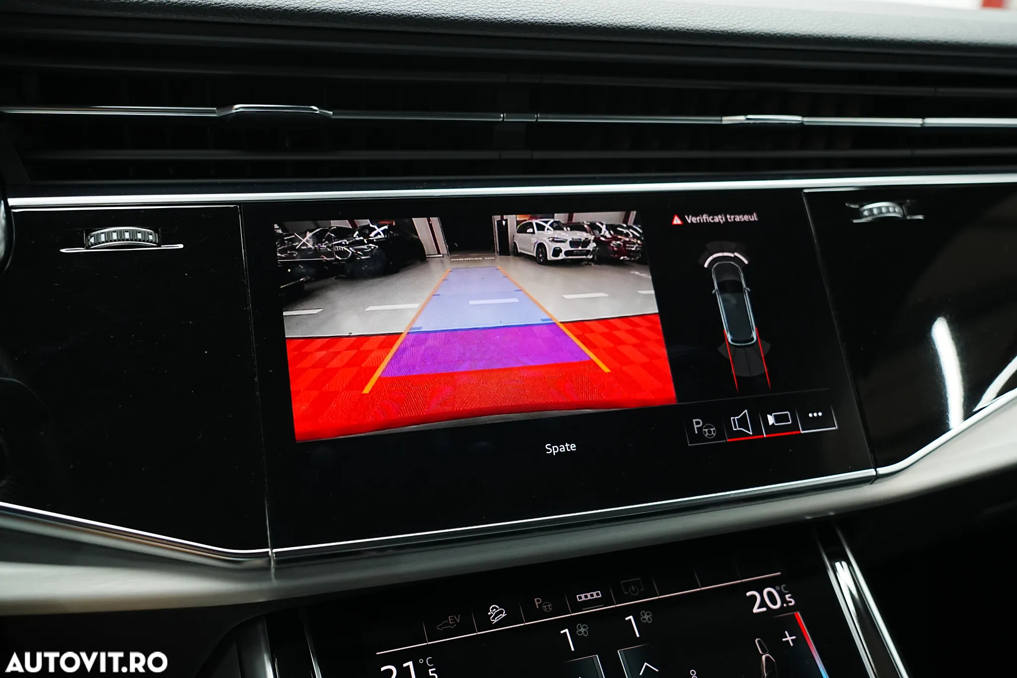 Audi Q7 55 TFSI e quattro Tiptronic PHEV S Line - 33