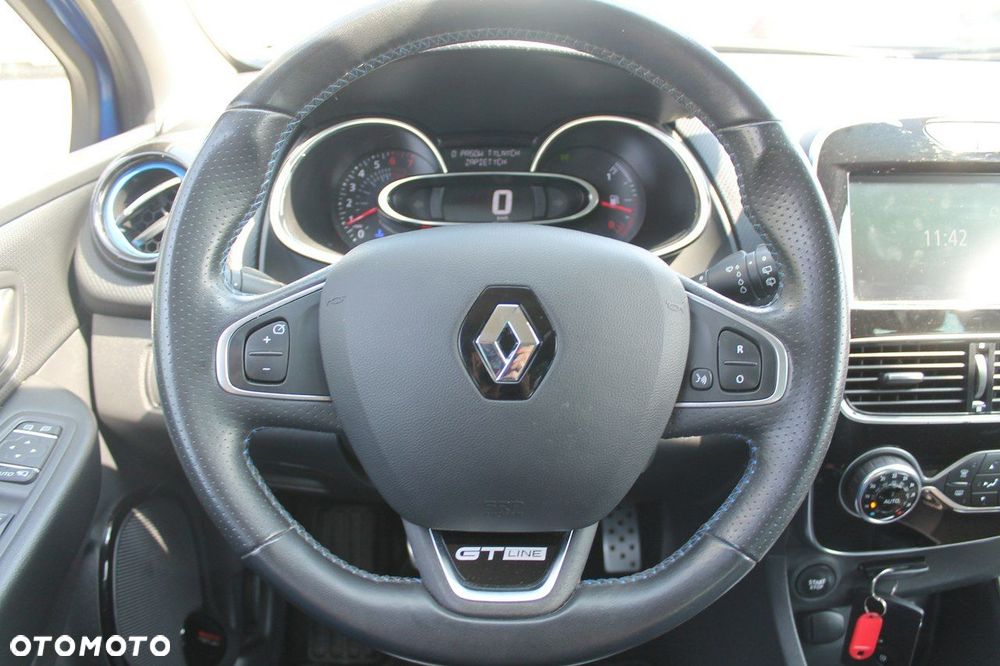 Renault Clio - 15