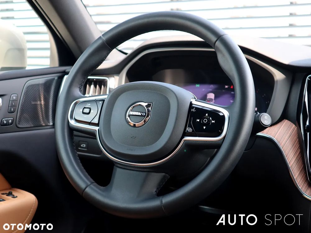 Volvo XC 60 B4 B Plus Bright - 20