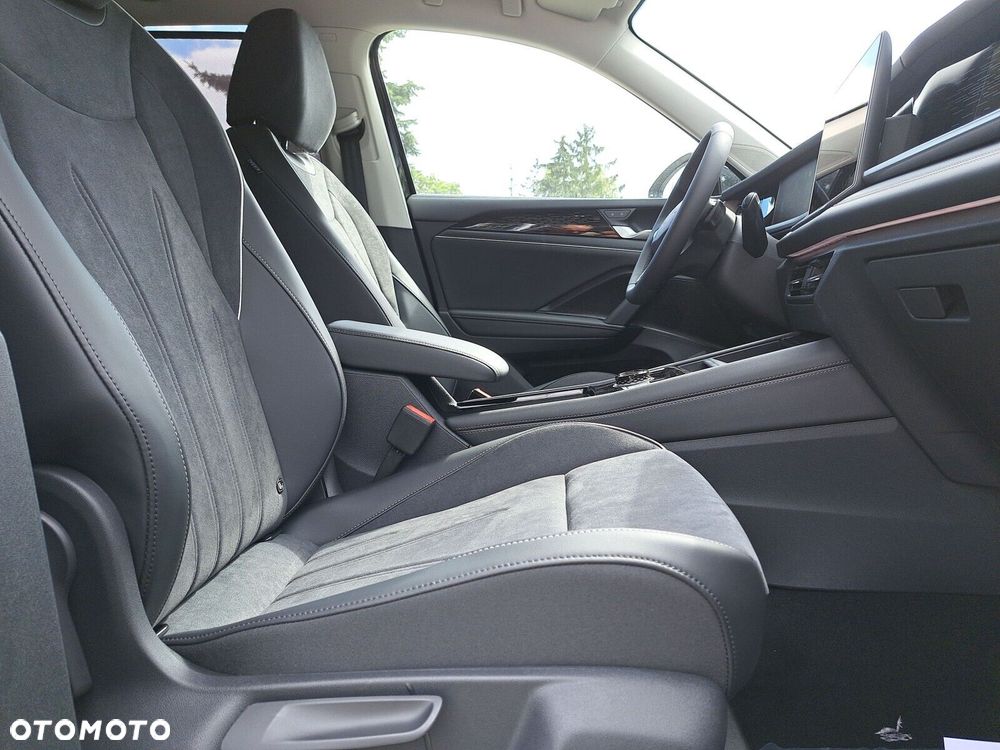 Volkswagen Tayron 1.5 eTSI mHEV Elegance DSG - 24