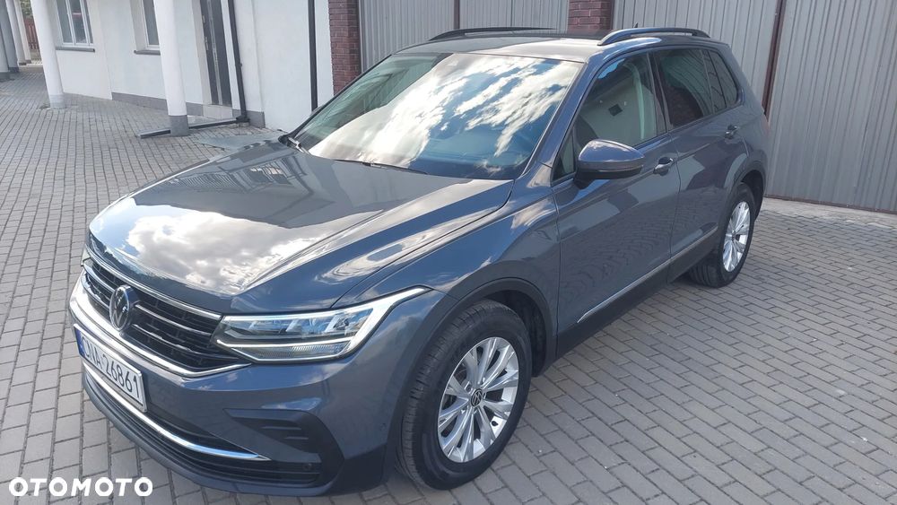 Volkswagen Tiguan - 2