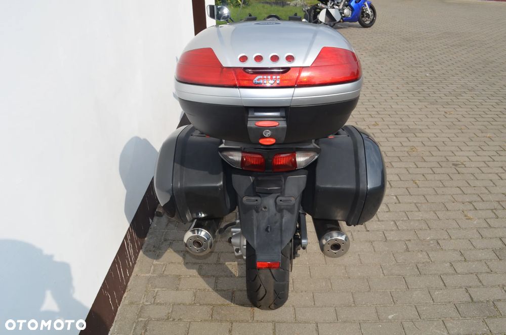 Yamaha FJR - 23