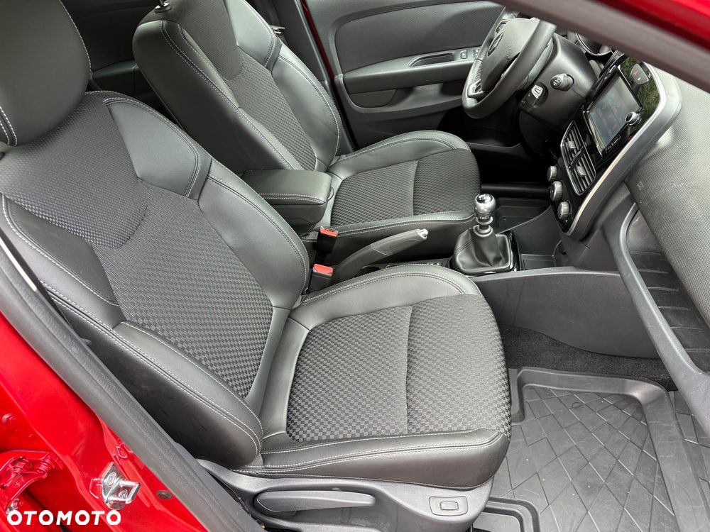 Renault Clio - 12