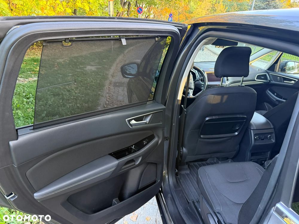 Ford S-Max - 25