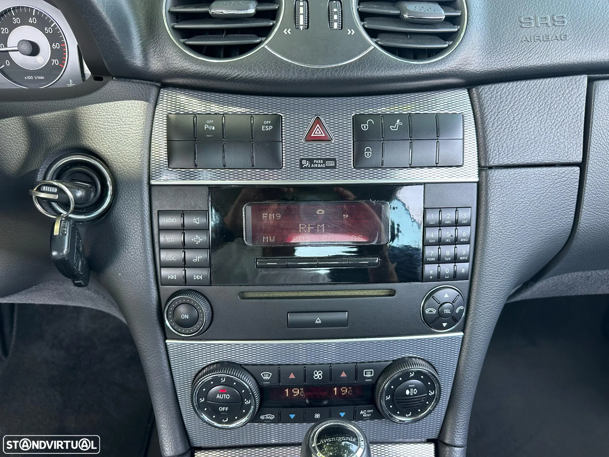 Mercedes-Benz CLK 200 K Avantgarde Aut. - 26