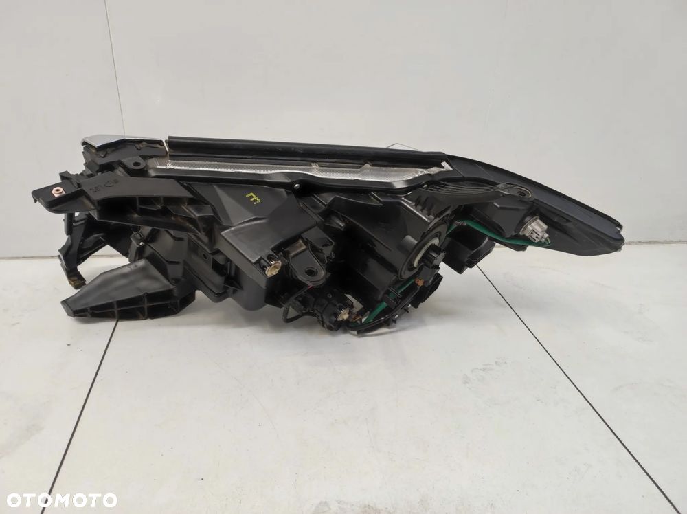 LAMPA REFLEKTOR PRAWY PRZÓD EU TOYOTA LAND CRUISER 150 J15 LIFT - 4