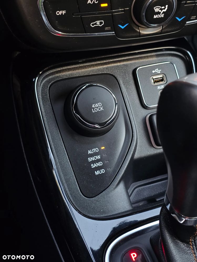 Jeep Compass 2.0 MJD Limited 4WD S&S - 28