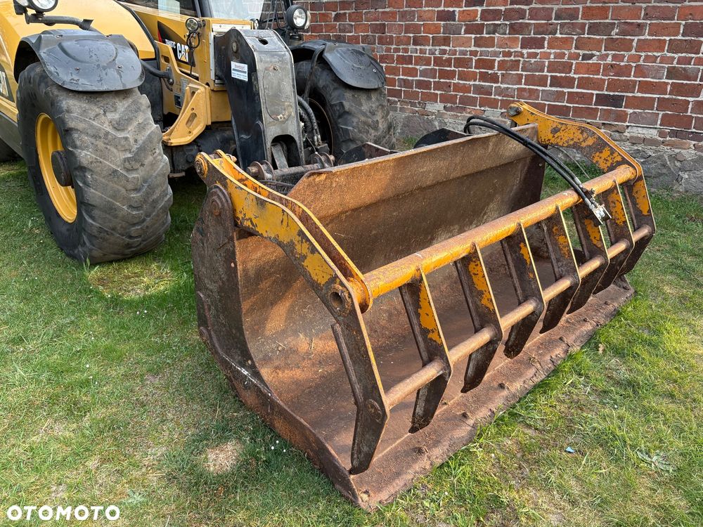 Caterpillar TH407C - 11