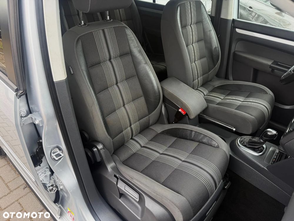 Volkswagen Touran 1.6 TDI DPF BlueMotion Technology DSG MATCH - 14