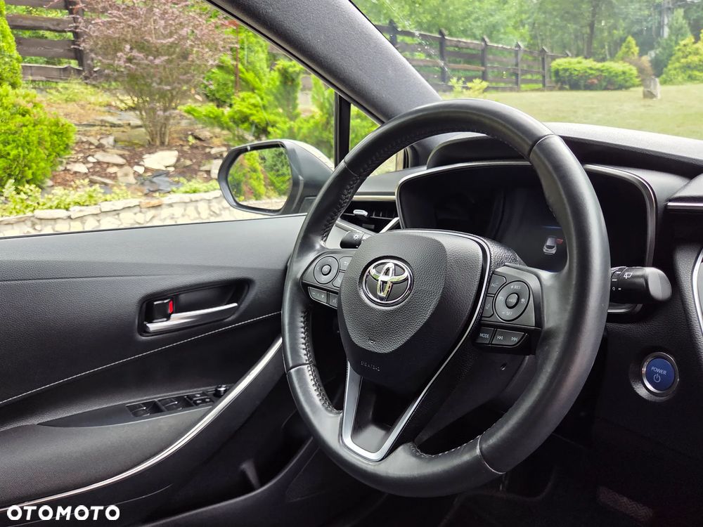 Toyota Corolla 1.8 Hybrid Selection - 21