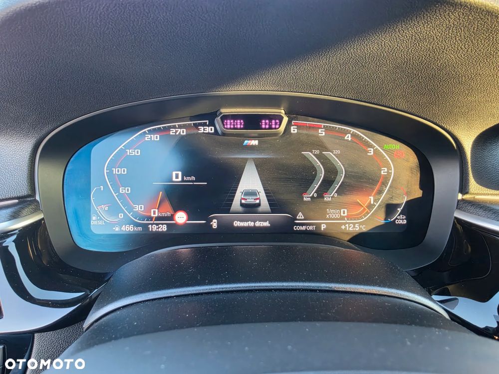 BMW Seria 5 530d xDrive mHEV M Sport sport - 22