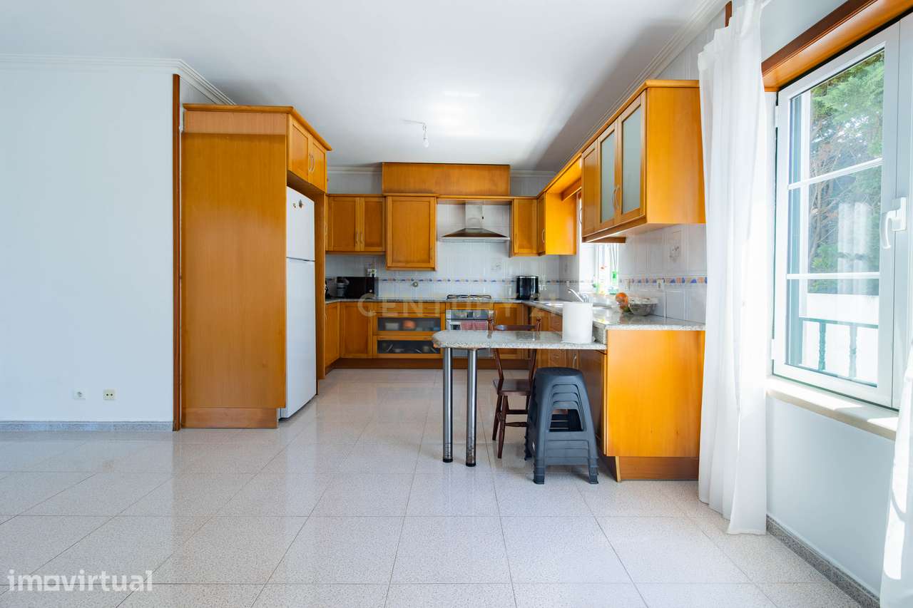 Excelente Moradia T3 no Centro da Marinha Grande - Grande imagem: 5/33