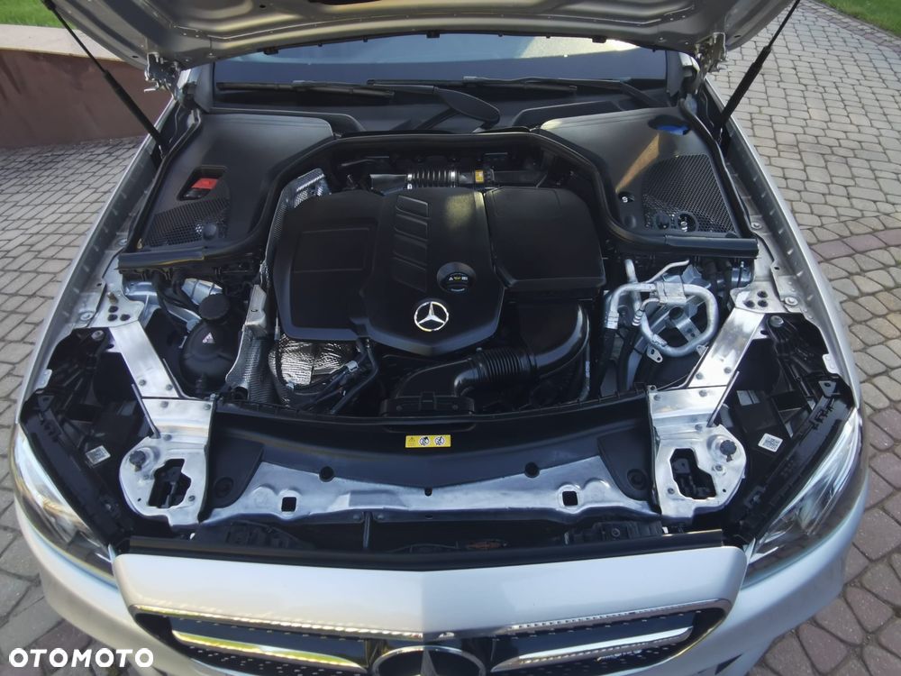 Mercedes-Benz Klasa E - 15