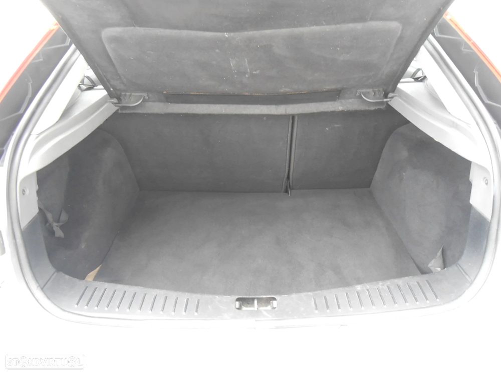 Ford Focus 1.6 TDCi ECOnetic - 19