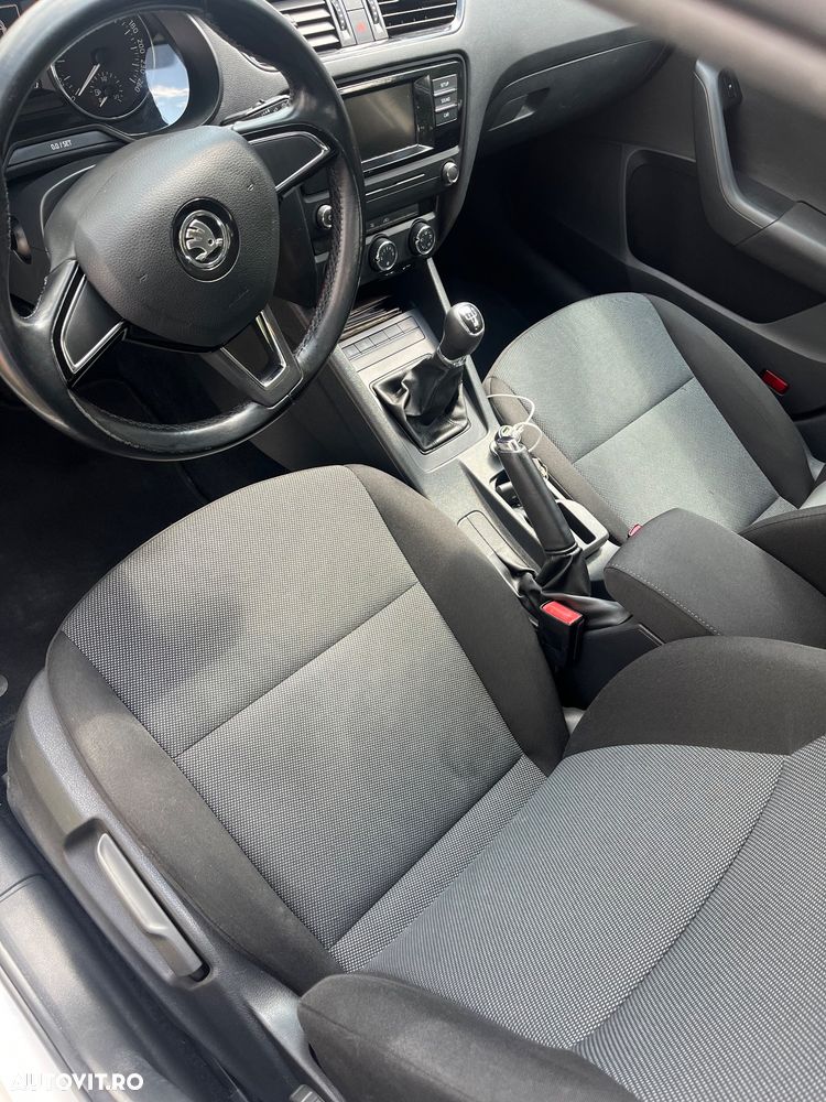 Skoda Octavia - 7