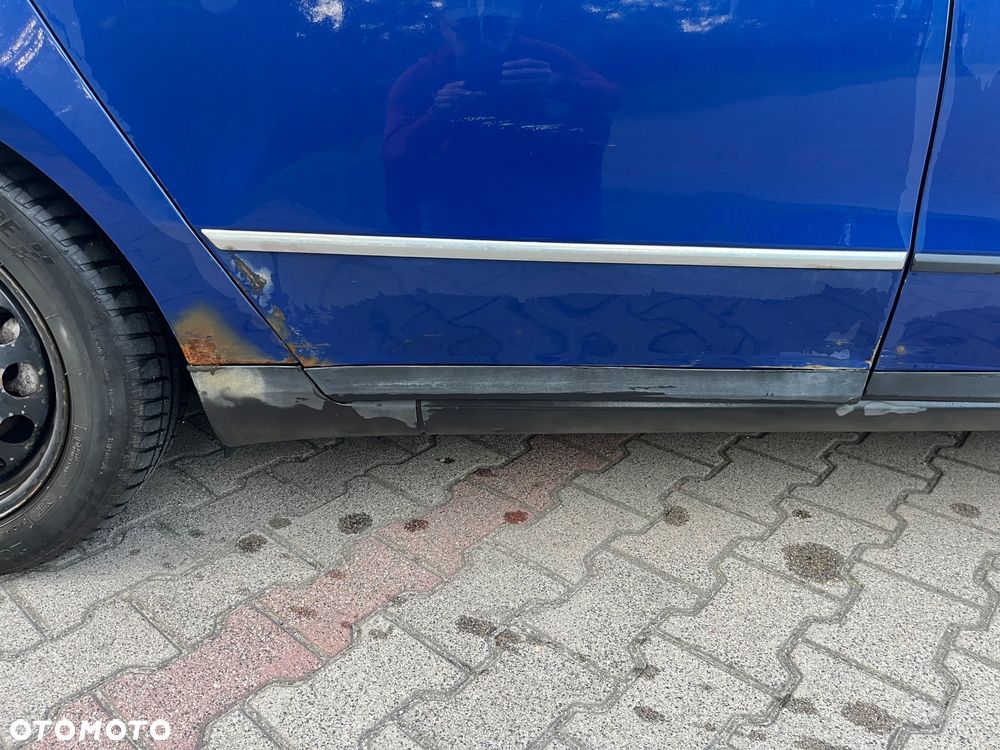 Volkswagen Passat 1.9 TDI Comfortline - 11