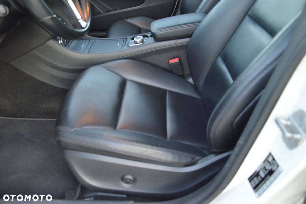Mercedes-Benz CLA 250 7G-DCT Sport - 11